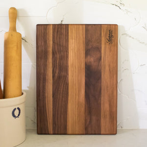 WALNUT LARGE SERVING BOARD